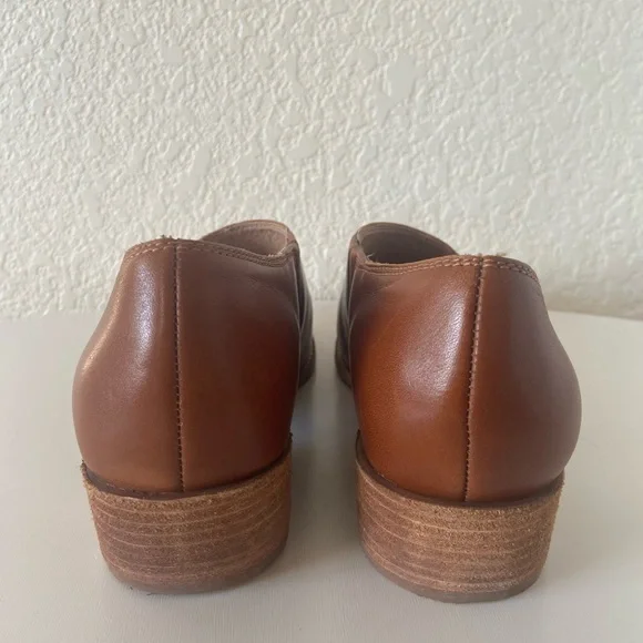 Madewell Lucy Asymmetrical in Leather English Saddle - Picture 6 of 8